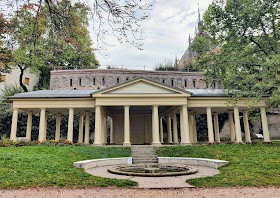 Denis Gardens