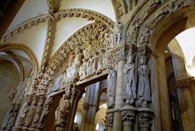 Porch of the Glory
