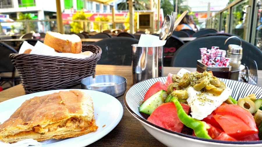 ATTICA BAKERIES OMONIA — fotka 2