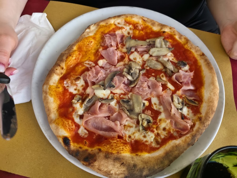 Pizzeria Copacabana Trieste — fotka 3