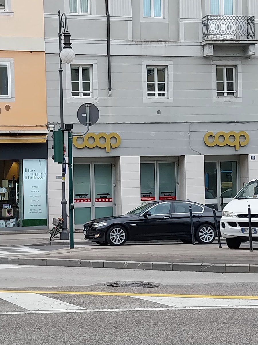 Coop — fotka 3