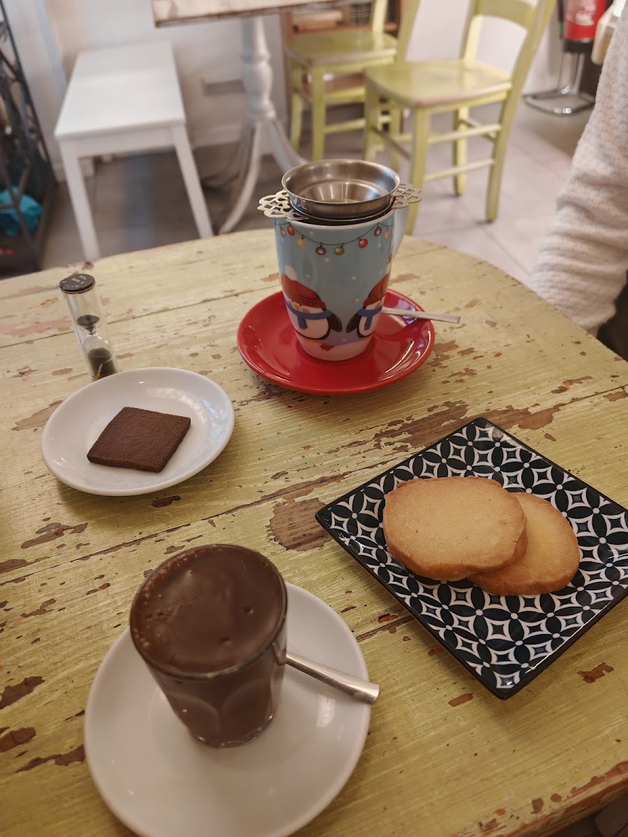 Ginger Tea & Cakes — fotka 4