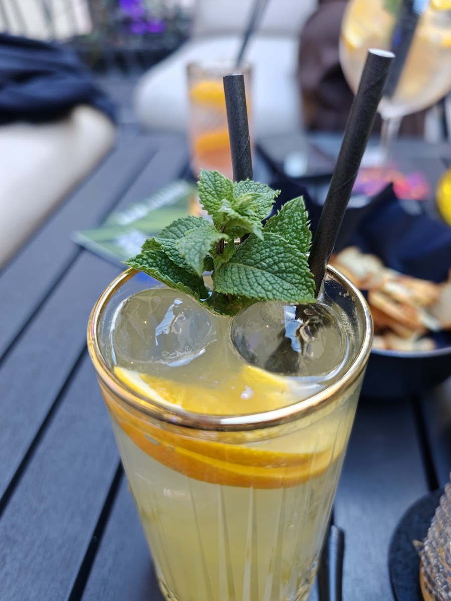 Zlatý Dvor - Shisha & Koktail Bar Košice — fotka 4