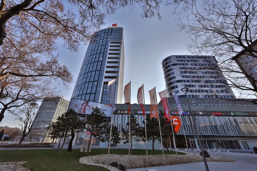 CENTRAL Bratislava — fotka 2