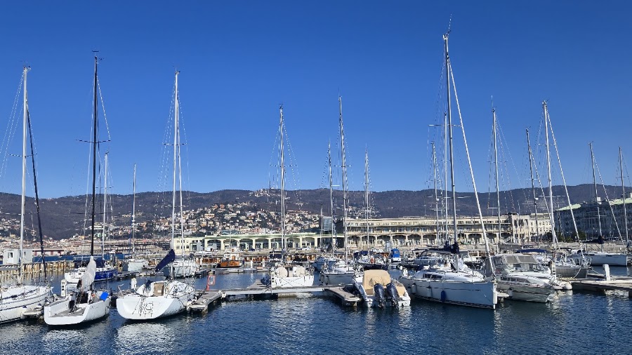 La Barcaccia - Fish Academy | Pescheria, Gastronomia take away, Ristorante di pesce, Catering — fotka 3