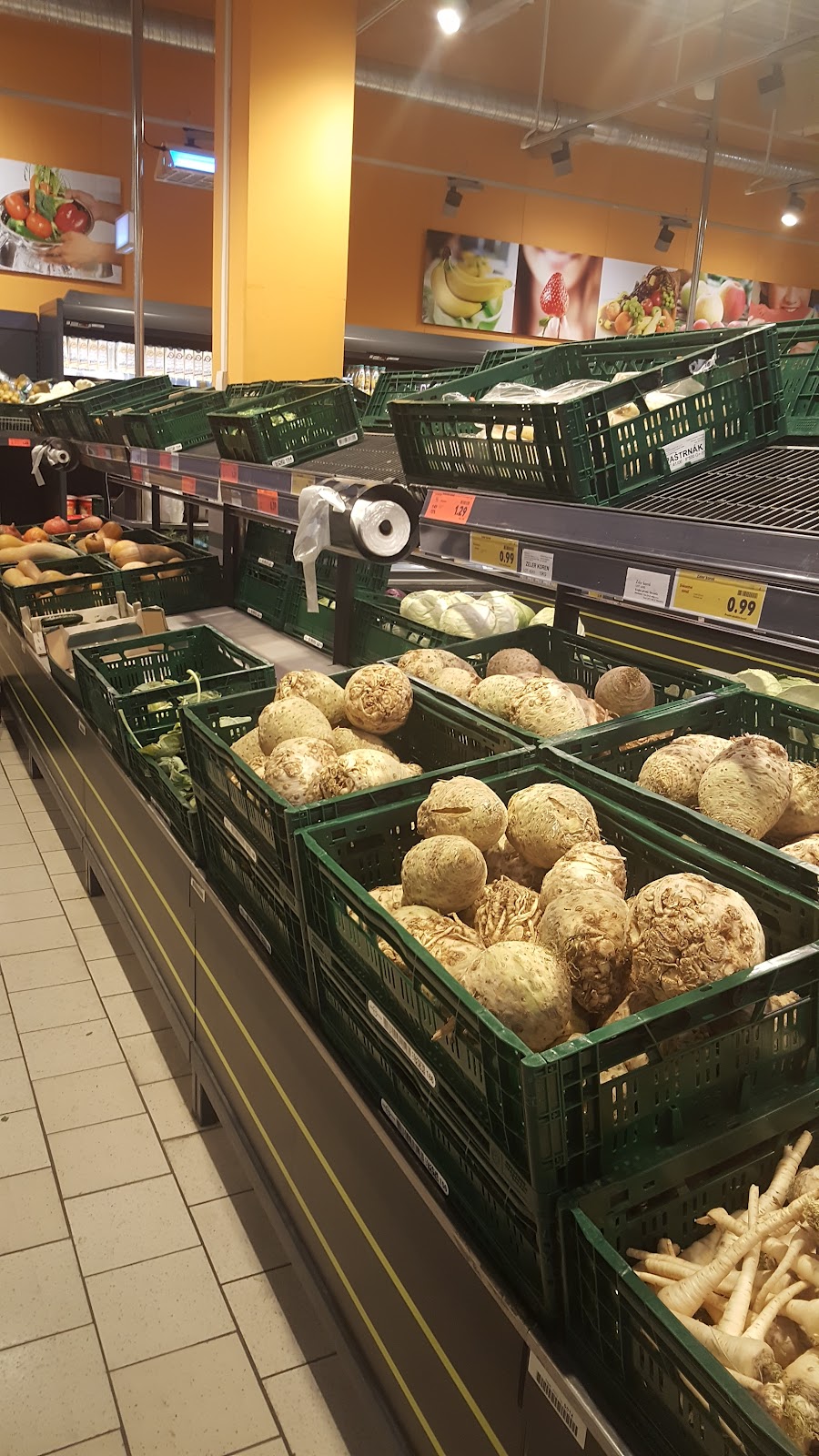 Kaufland Topoľčany — fotka 2