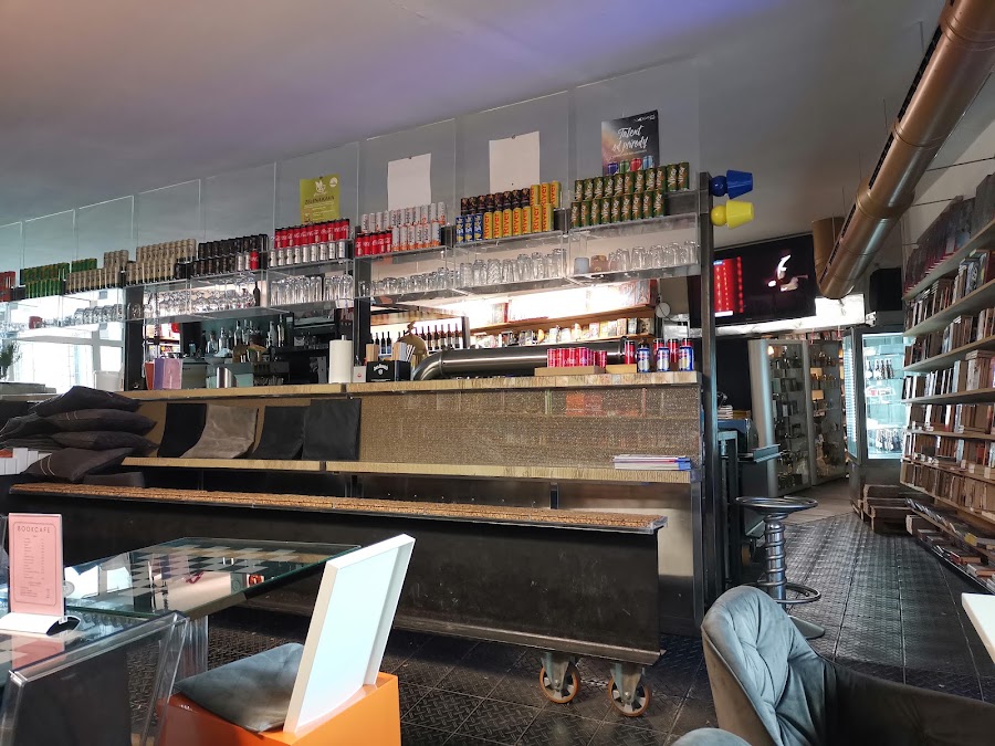 KNIHA, BOOK-café — fotka 2