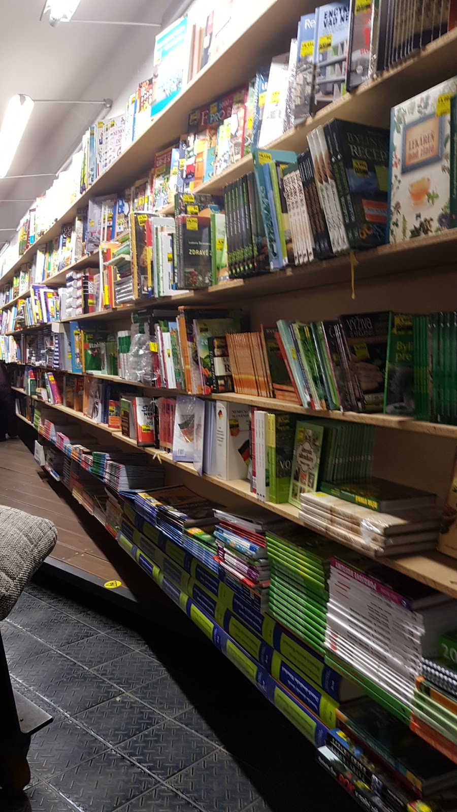 KNIHA, BOOK-café — fotka 3
