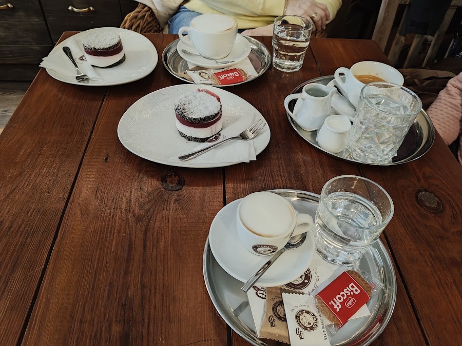 Clematis coffee & tea shop — fotka 2