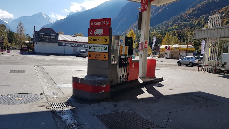TotalEnergies - BOURG D'O ST LAURENT — fotka 3