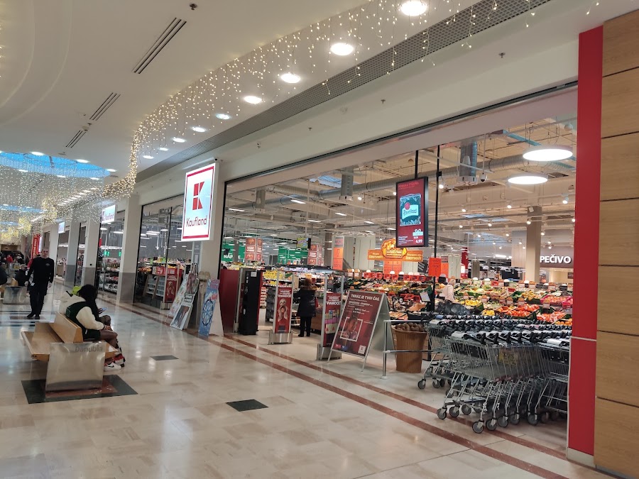 Kaufland Bratislava-Petrzalka-Danubia — fotka 1