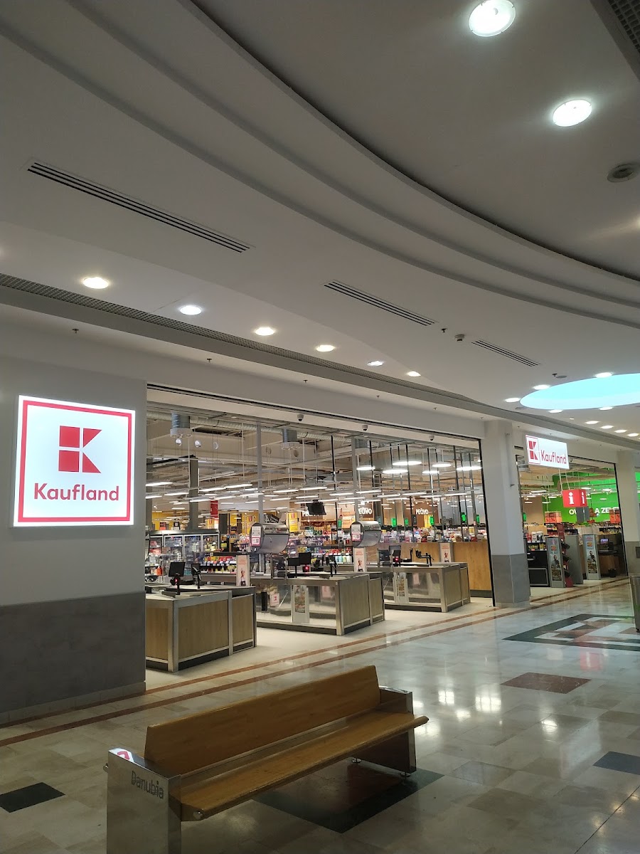 Kaufland Bratislava-Petrzalka-Danubia — fotka 4