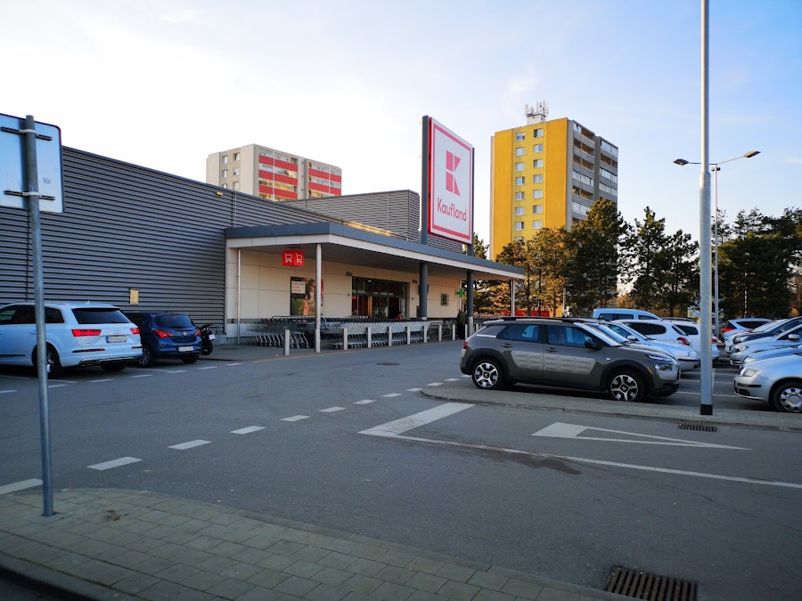 Kaufland Bratislava-Dubravka — fotka 1