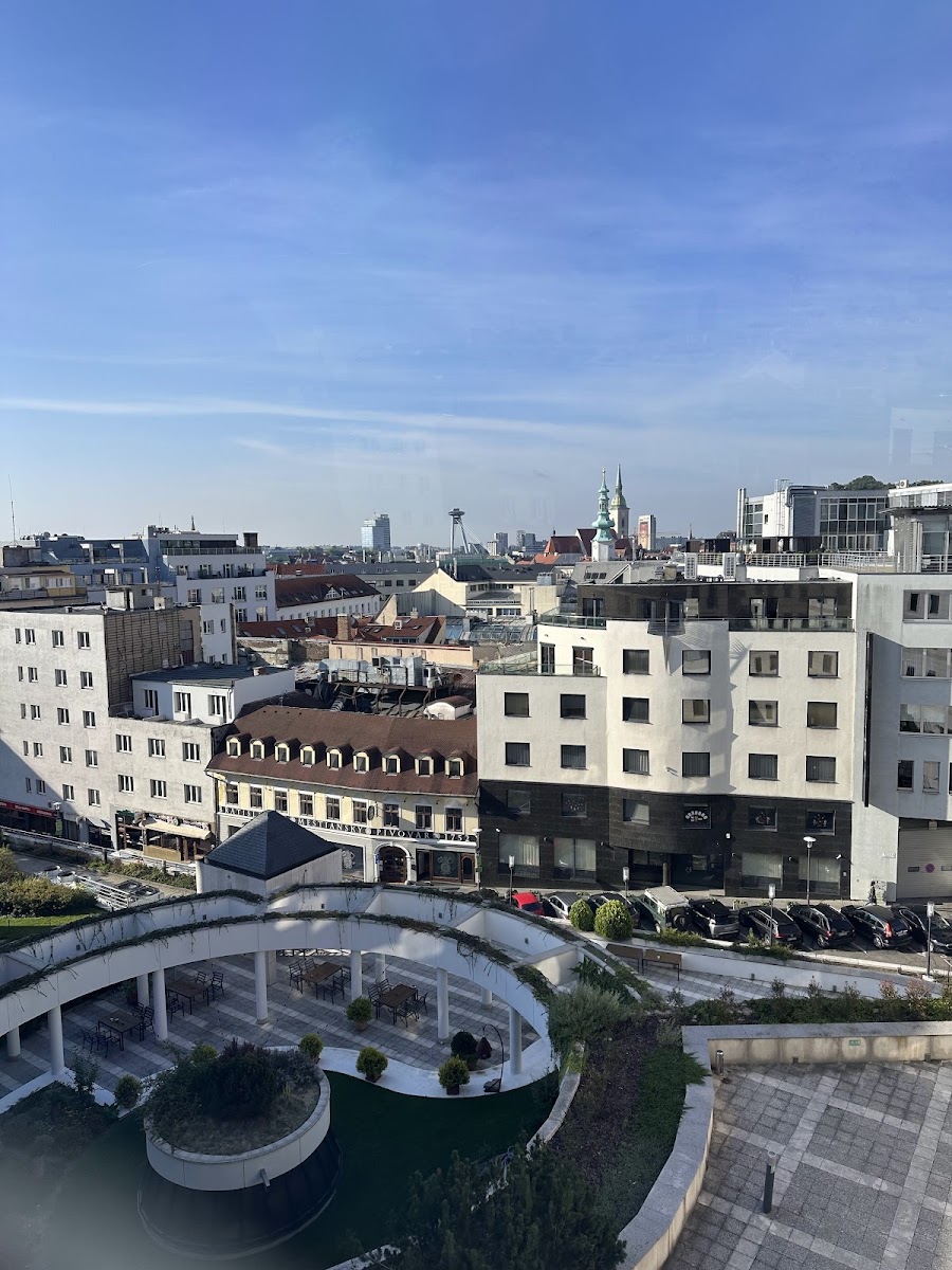 Crowne Plaza Bratislava — fotka 1