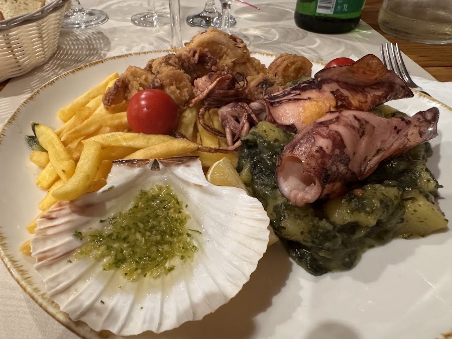 RESTAURANT DELFIN — fotka 3