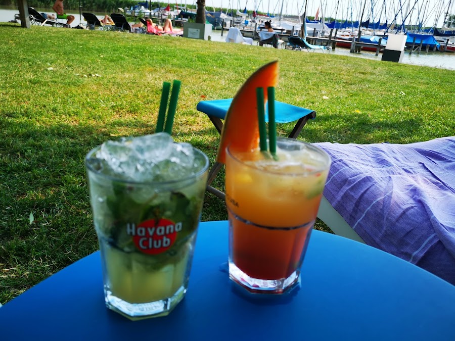 Strandbar Weiden am See — fotka 2