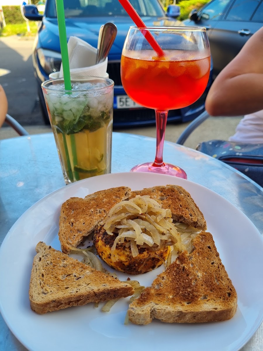 Fiesta Kafe — fotka 4