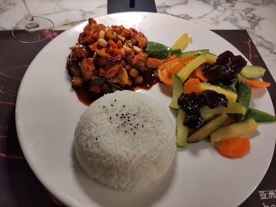Asian Taste Chinese Restaurant — fotka 4