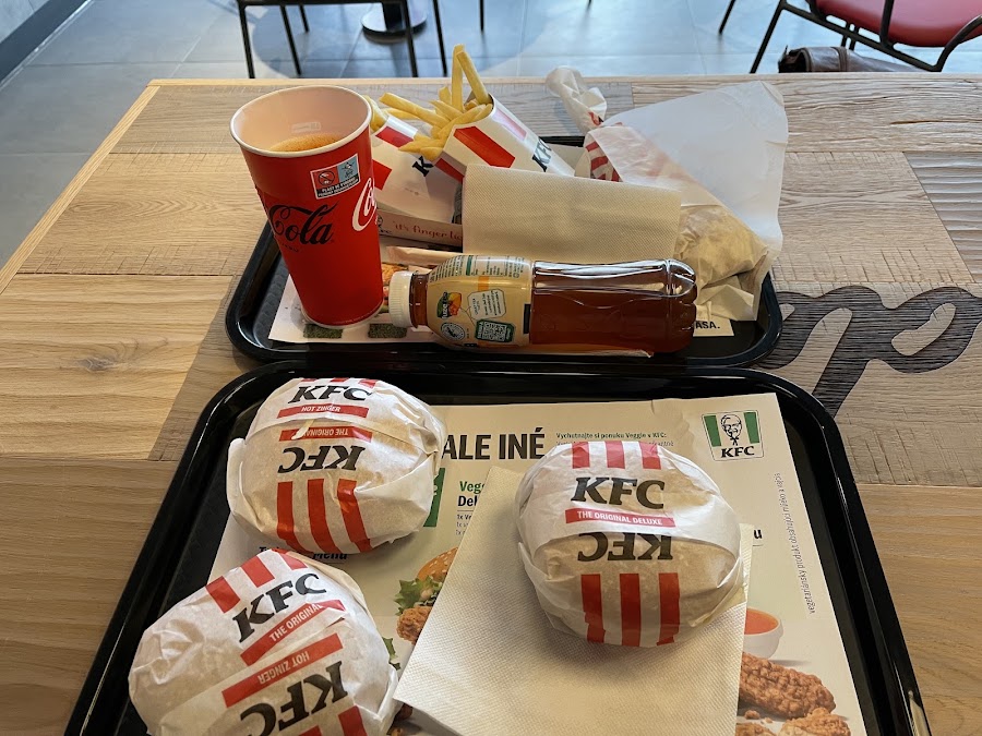 KFC Zvolen Drive Thru — fotka 2