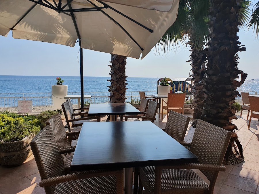 Lanterna Marina Restaurant — fotka 1