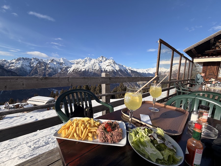 RESTAURANT LA BERGERIE DU VILLARD — fotka 2
